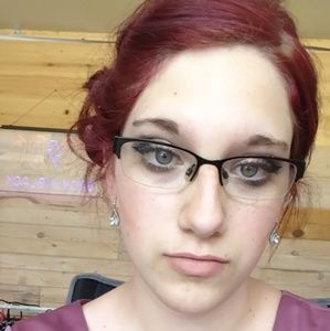 Meet your Posher, Brianna